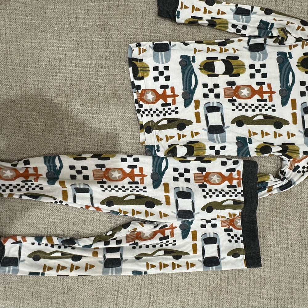 Little sleepies Car Print Pajama Set 12-18 months like new